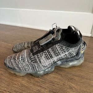 Nike Air Vapor Max Flyknit Flyease 2020 Oreo Sneakers Size 6.5Y Unisex
